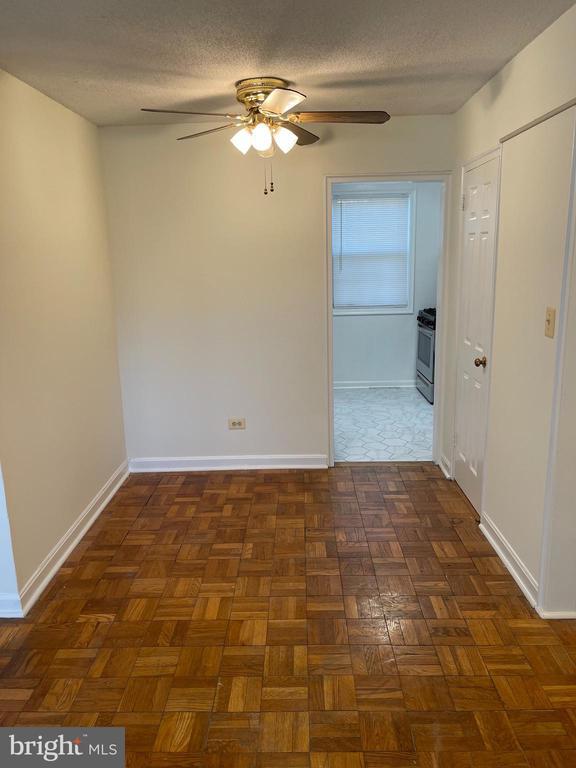 Building Photo - 4370 N Pershing Dr