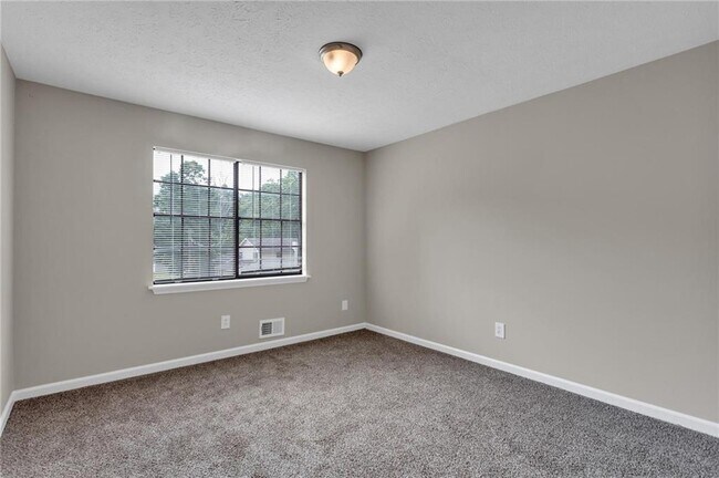 Building Photo - 8989 Teal Ln