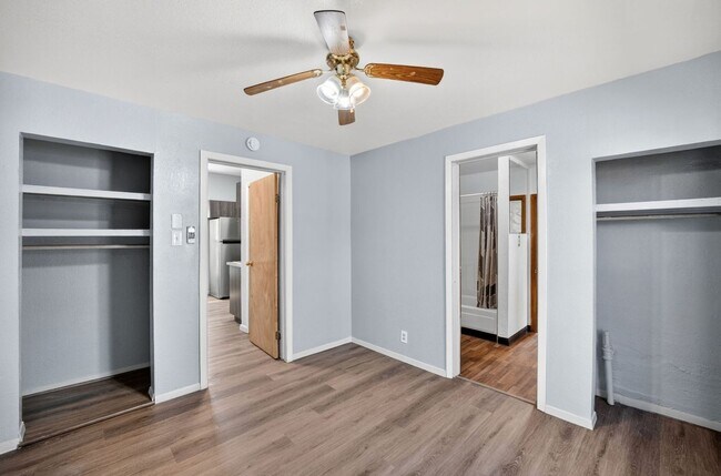 Building Photo - Charming& Updated Northeast Home!