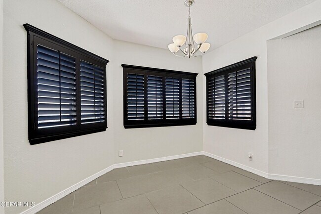 Building Photo - 13913 Golden Mesa Ct