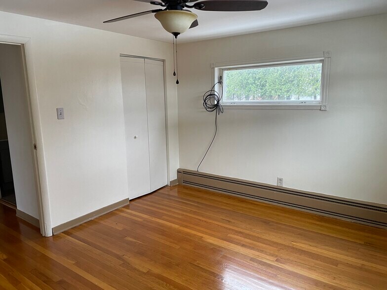 Bedroom 1 - 1606 Gompers Ave