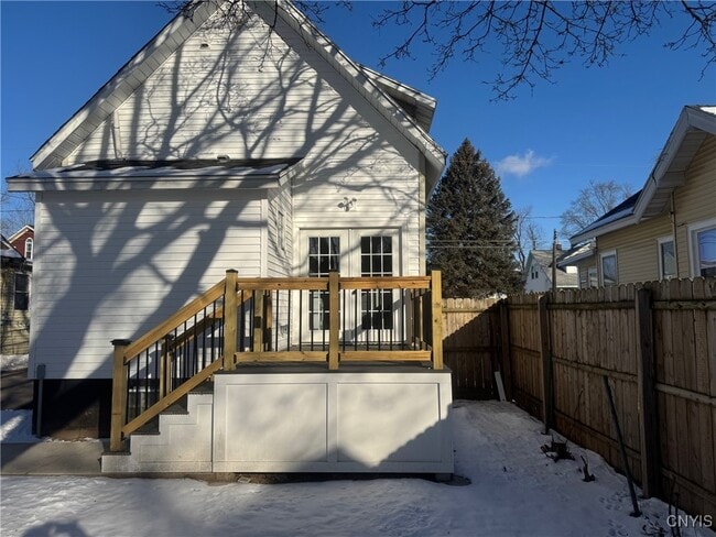 Building Photo - 110 Edgemere Rd