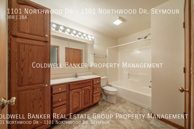 Building Photo - 1101 Northwood Dr
