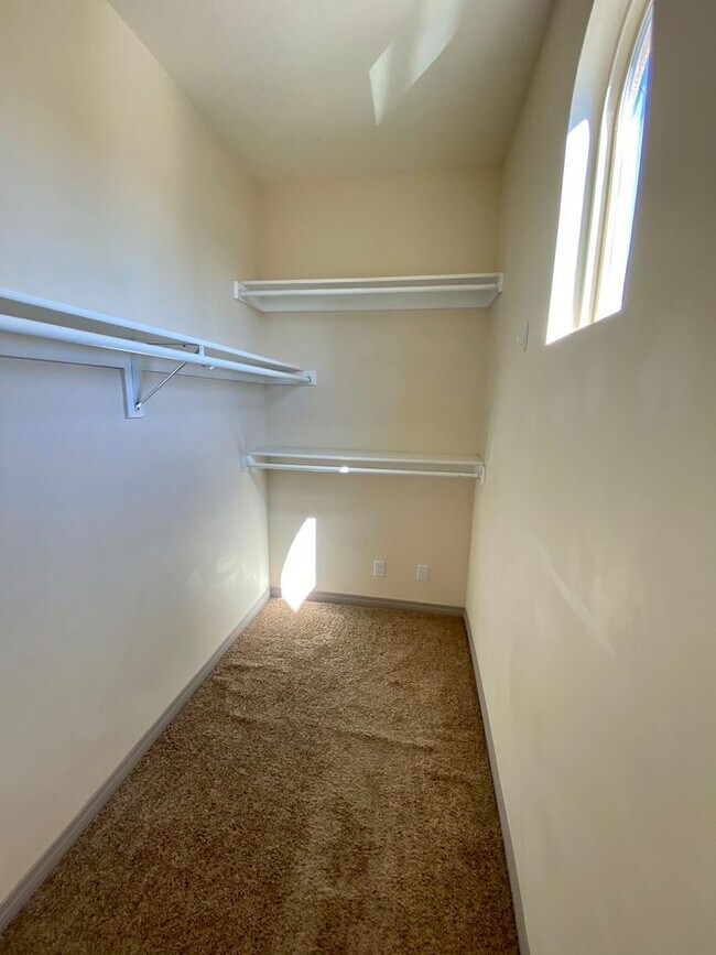 Building Photo - Downtown Ventura - Two bedroom, two bath w/ Rooftop Deck