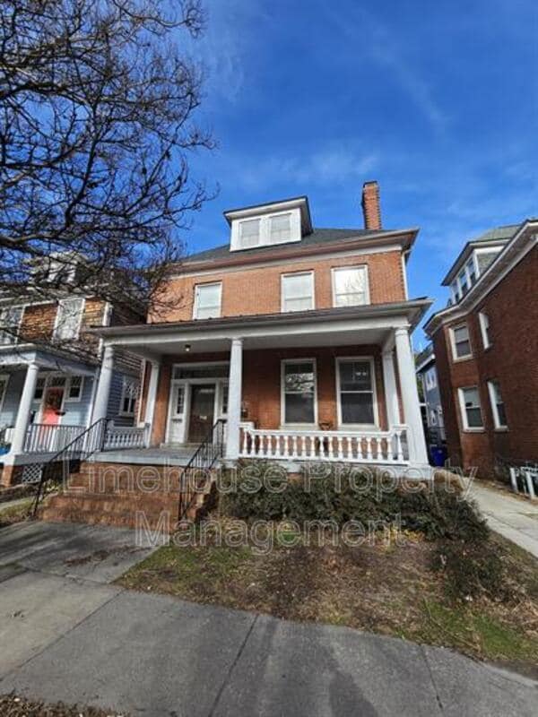 Building Photo - 718 W Princess Anne Rd