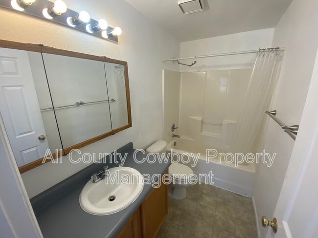 Building Photo - 331 Annie Morgan Ct