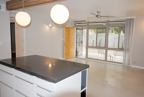 Building Photo - 425 W Colter St