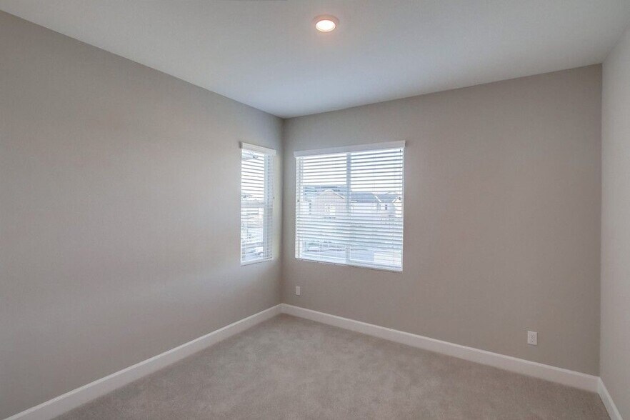 Building Photo - 12641 Stella Ln