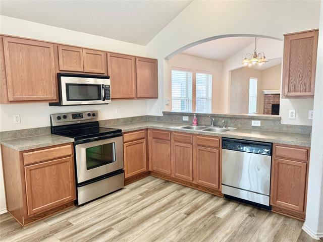 Building Photo - 330 Sardius Blvd