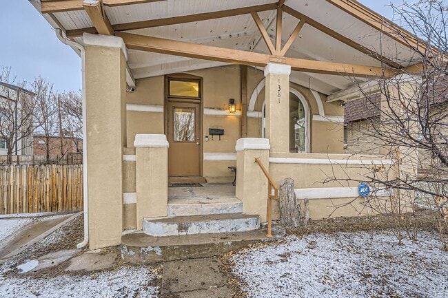 Building Photo - LOCATION! Blocks to Bronco's Stadium, light rail, park, Sloan's Lake.  ALL Utilities Included! Ov...