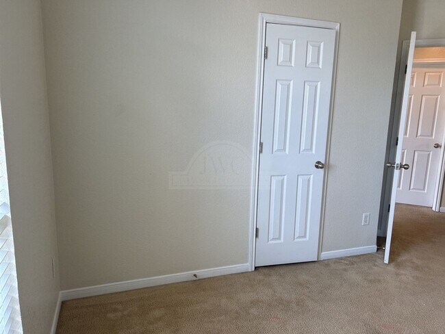 Building Photo - 6109 Lolly Loop