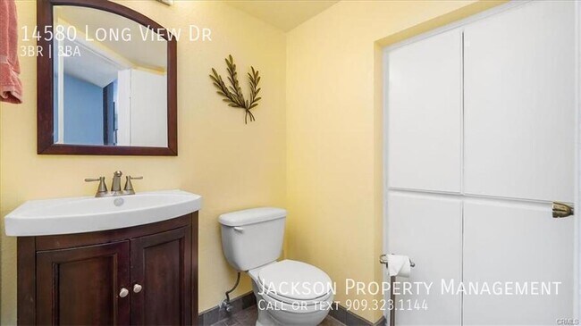 Building Photo - 14580 Long View Dr