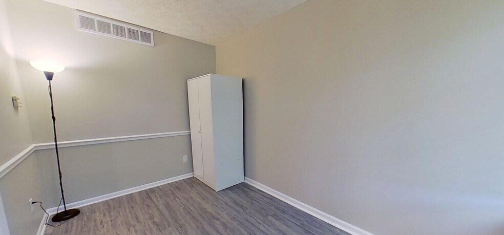 Building Photo - 3712 Oil Creek Dr