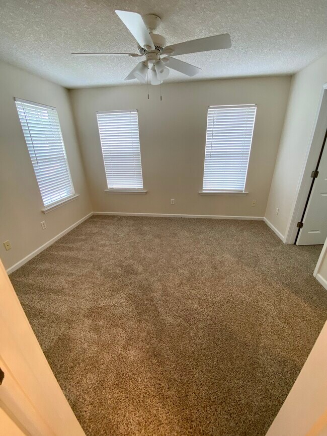 Bedroom - 105 Marshview Dr