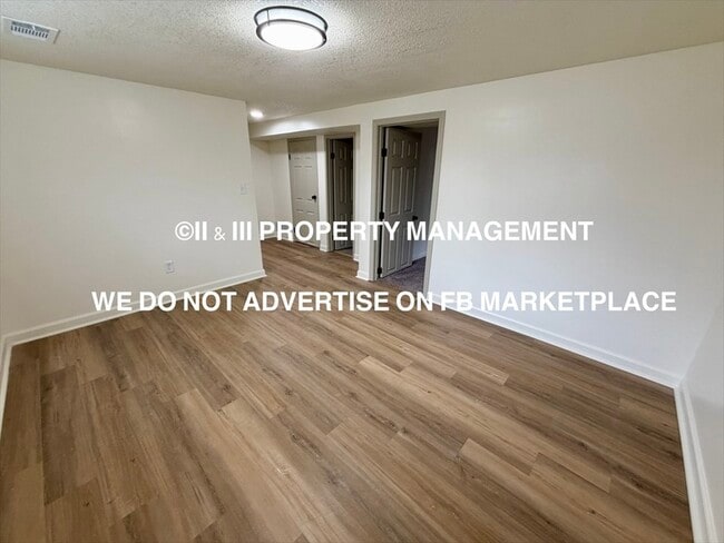 Building Photo - 816 S Montclaire Dr