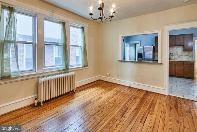 Building Photo - 1607 W 9th St