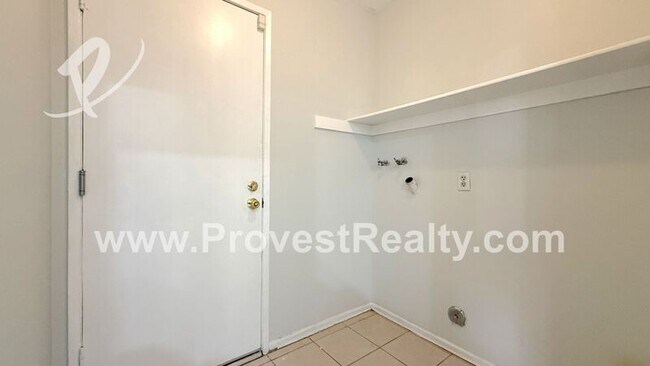 Building Photo - 14199 Estate Way