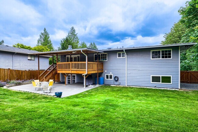 Building Photo - Beautiful Mother-in-Law Style Home in Everett, WA!