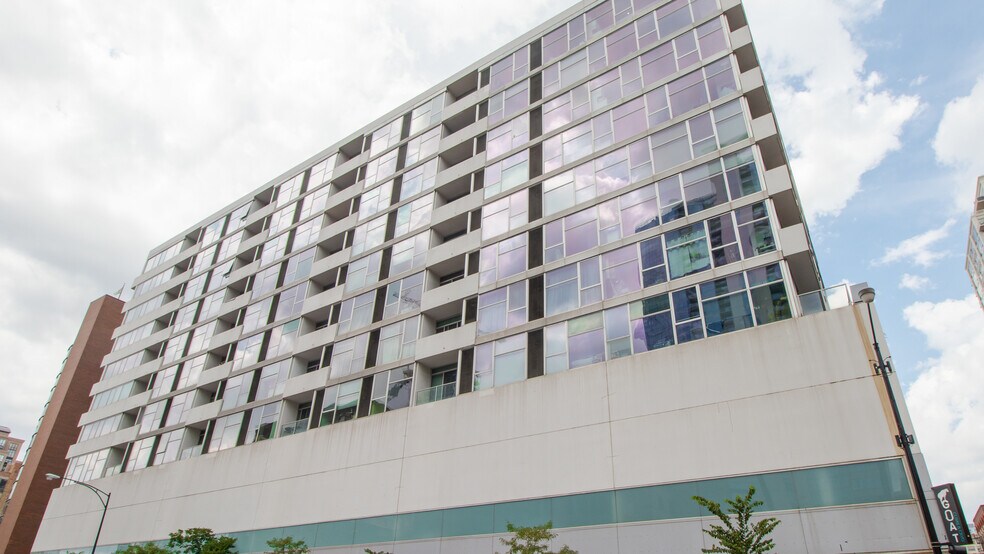 Building Photo - 630 N Franklin St