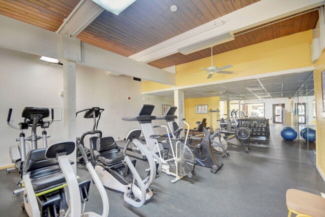 Building Photo - 5753 Spindle Palm Ct
