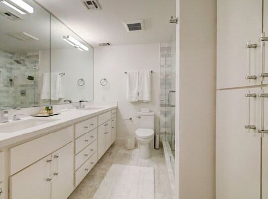 Building Photo - 2200 Willowick-720.105