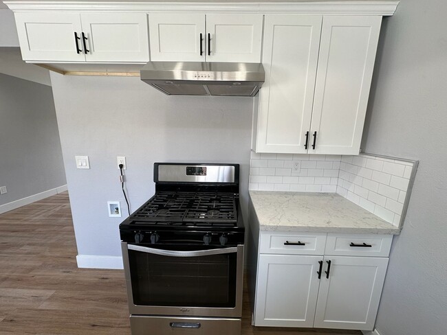 Building Photo - RV T 1708