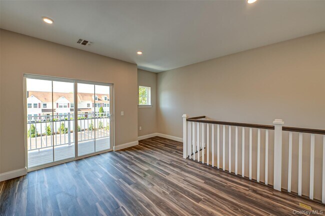 Building Photo - 1 Conklin St