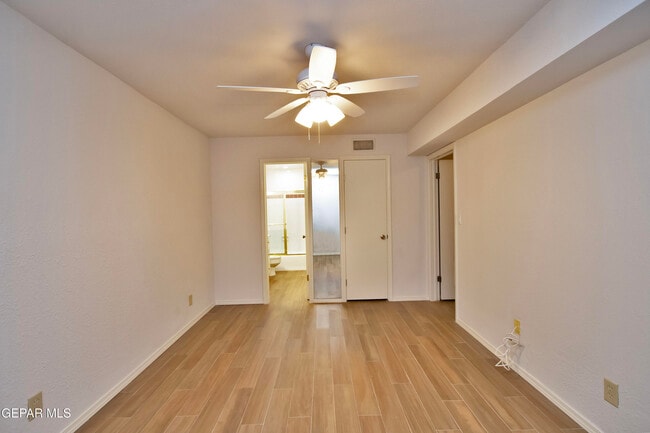 Building Photo - 5710 Mira Grande Dr