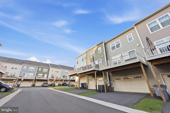 Building Photo - 9309 Barnes Lp