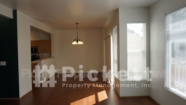 Building Photo - 11615 Breckenridge Ln NW