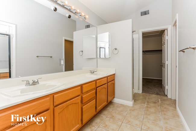 Building Photo - 7841 Cocoa Beach Cir