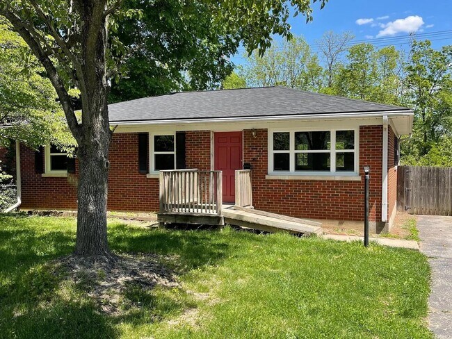 Building Photo - 1841 Dunkirk Dr