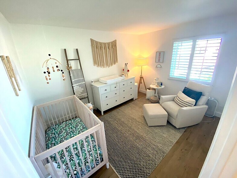 Building Photo - 2805 Unicornio St