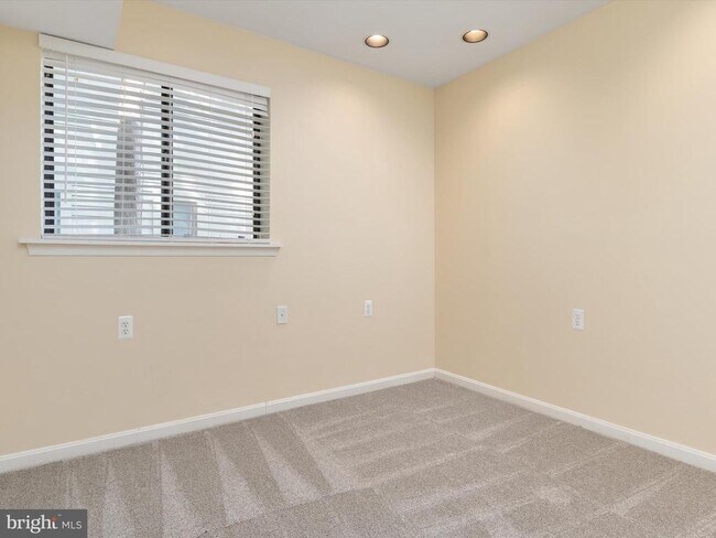 Building Photo - 1411 Stonecreek Rd