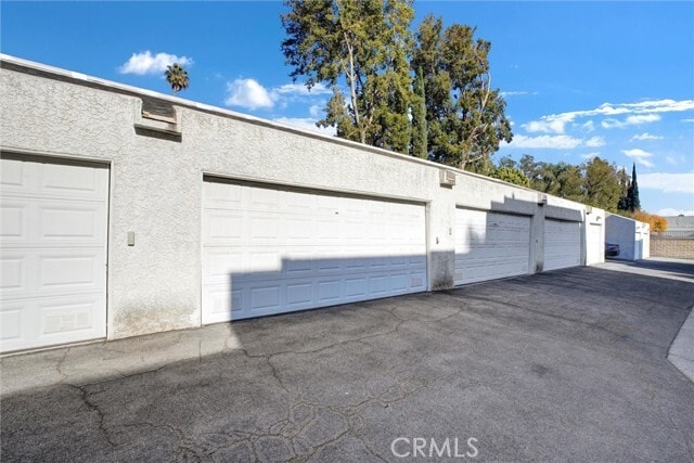 Building Photo - 20155 Keswick St