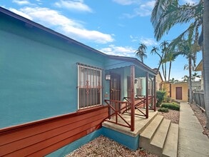 Building Photo - Renovated 1B/1BA w/ Walk-In Closet & On-Si...