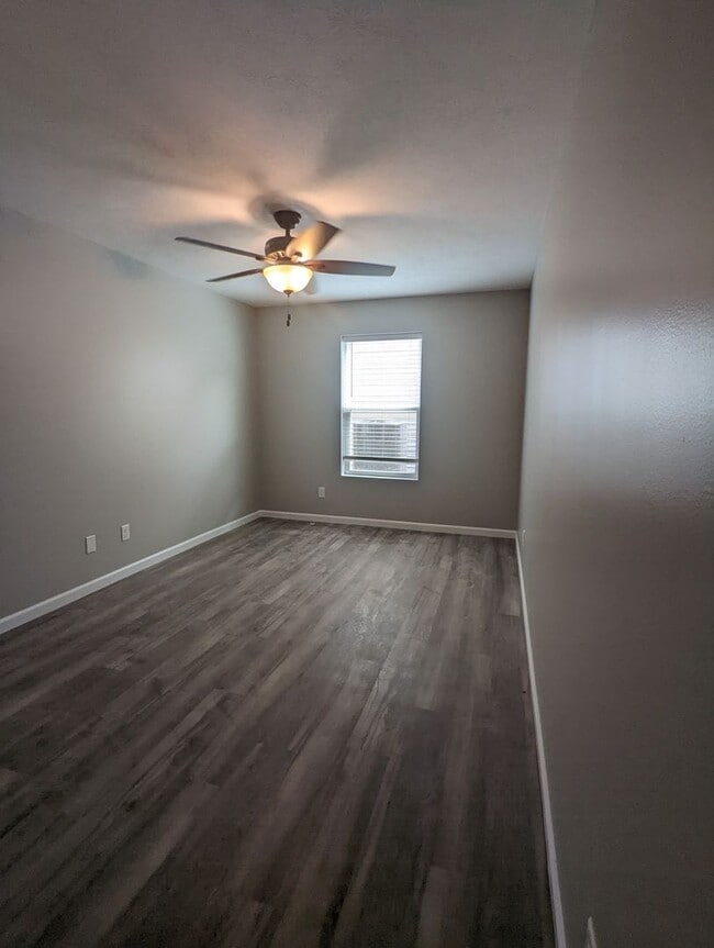 Building Photo - Experience modern living in this brand new...