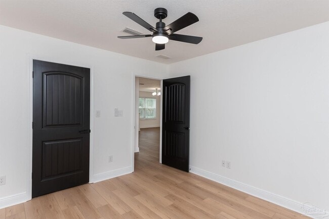 Building Photo - 1005 N A St