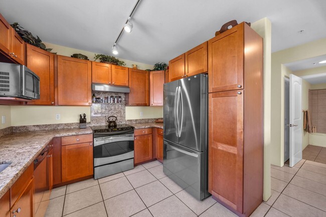 Building Photo - Furnished 3BR Condo at Opukea – Central A/C, 2 Parking Stalls, Prime Lahaina Location