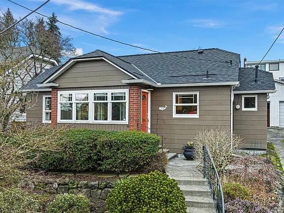 Primary Photo - 538 NE 81st St