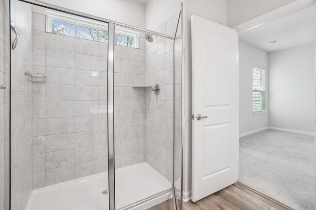 Building Photo - Lukas Park, Over 2000 Square Feet, Nearly New Build... Everything you want all in one! Come see f...