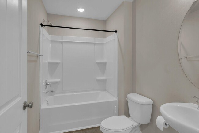 Building Photo - 585 Earl Godwin Rd