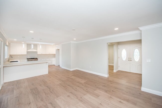 Building Photo - Mesa Verde