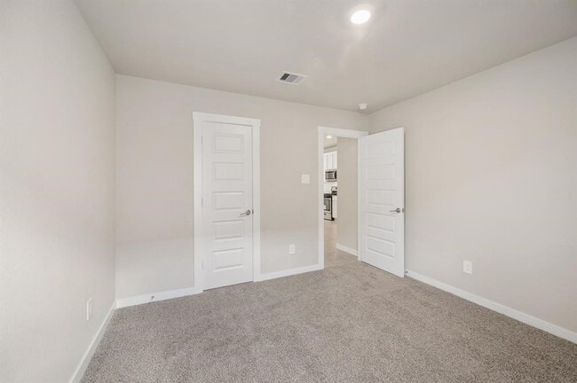 Building Photo - 29422 Pikes Peak Dr