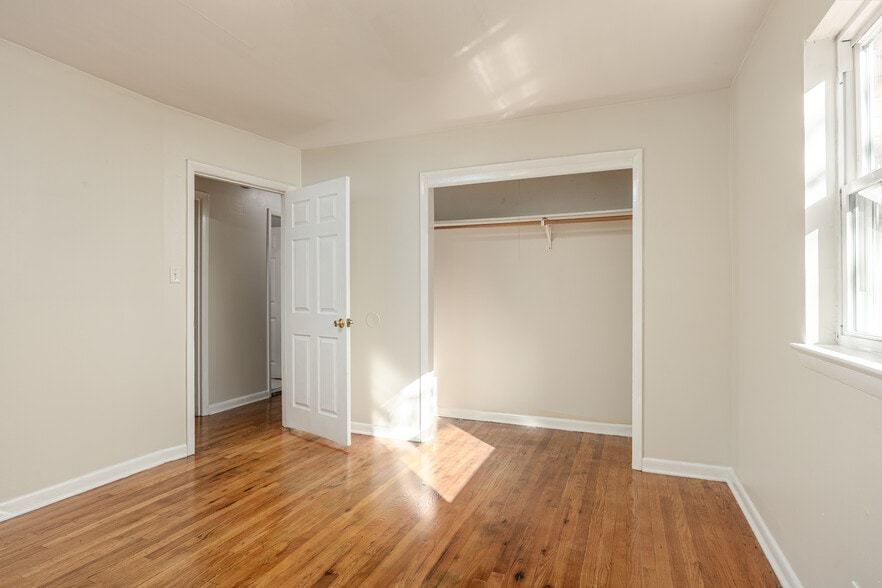 Building Photo - 315 Wygoda Cir