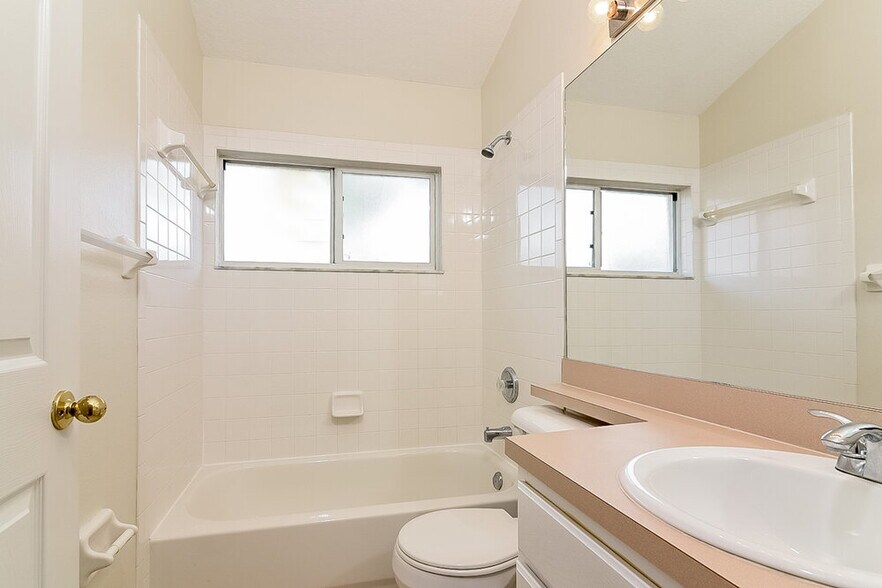 Building Photo - 6115 Wesley Brook Dr