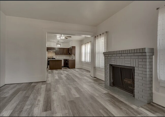 Building Photo - 1500 Watt St