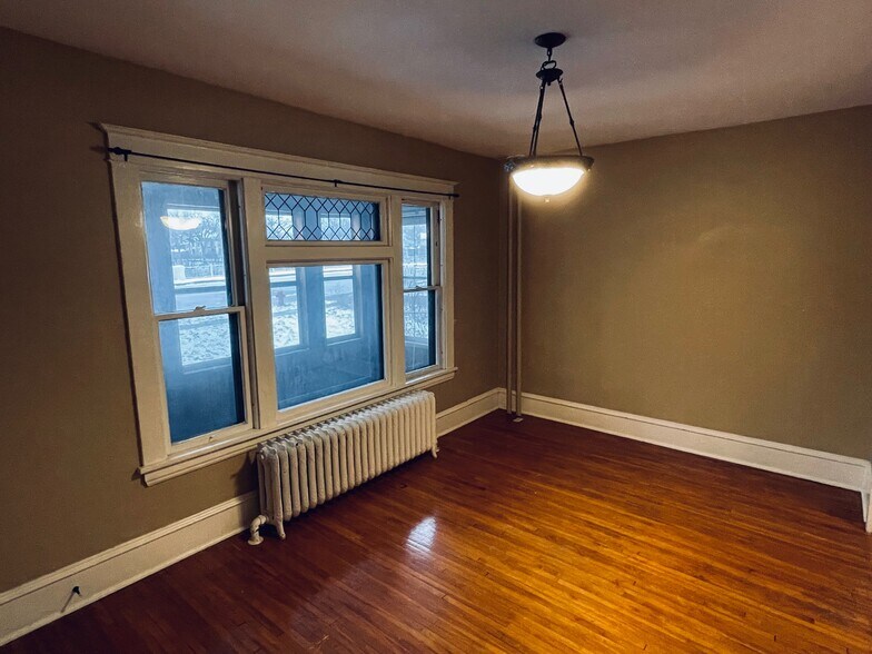 Living Room - 1217 Grand Ave