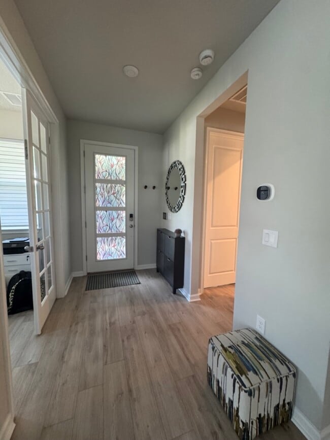 Building Photo - 6041 Timberdale Ave
