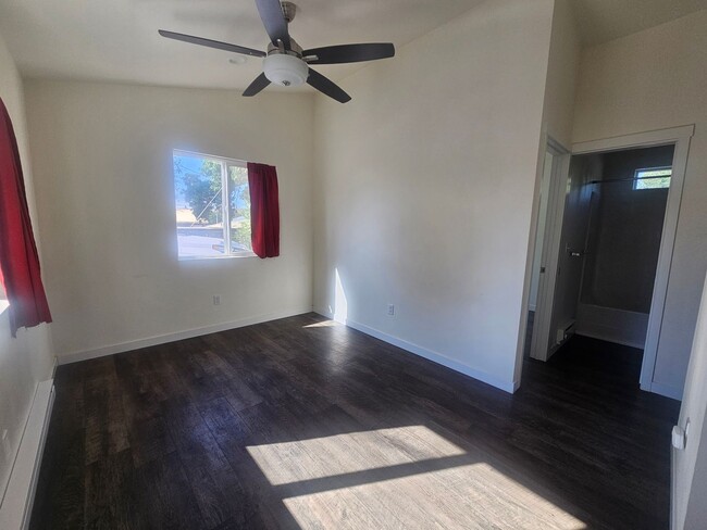 Building Photo - Brand new built house in central Ellensburg